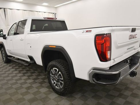 Used 2024 GMC Sierra 3500 SLE image 5