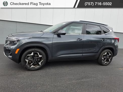 Used 2024 Kia Seltos EX AWD/4WD image 2