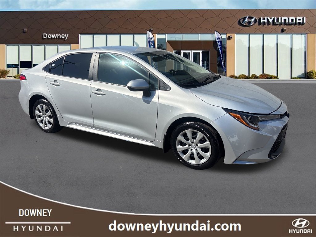 Used 2025 Toyota Corolla LE FWD image 7