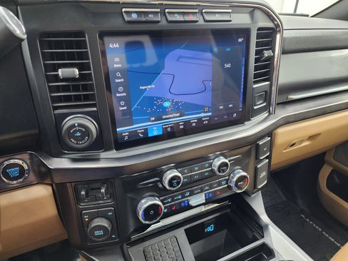 Used 2023 Ford F450 Lariat w/ Lariat Ultimate Package AWD/4WD image 11