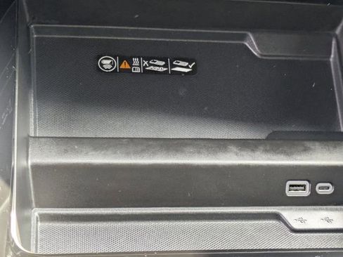 Used 2025 Chevrolet Tahoe Z71 w/ Z71 Off-Road Package image 15