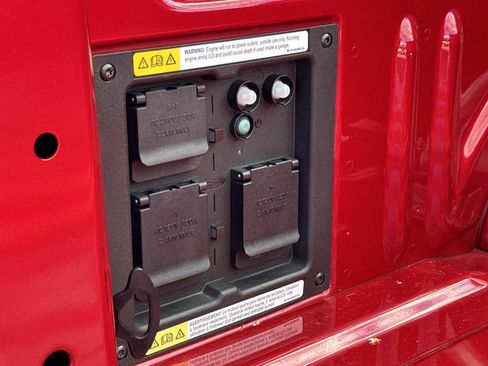 Certified 2025 Ford F150 Platinum w/ Equipment Group 702A High image 9