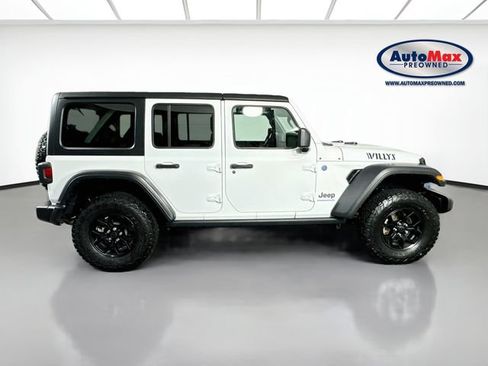 Used 2024 Jeep Wrangler Unlimited AWD/4WD image 9