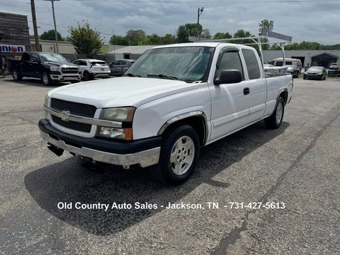 Used 2005 Chevrolet Silverado 1500 LS w/ Light Duty Power Package image 2