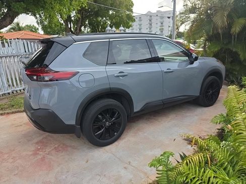 Used 2023 Nissan Rogue SV w/ SV Premium B Package FWD image 5
