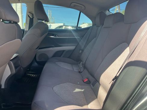 Used 2019 Toyota Camry L image 10