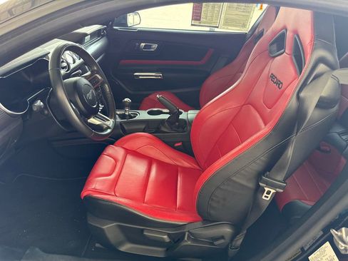 Used 2019 Ford Mustang GT Premium w/ Performance Package - Level 2 RWD image 11