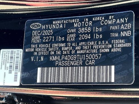 New 2026 Hyundai Elantra Limited image 8