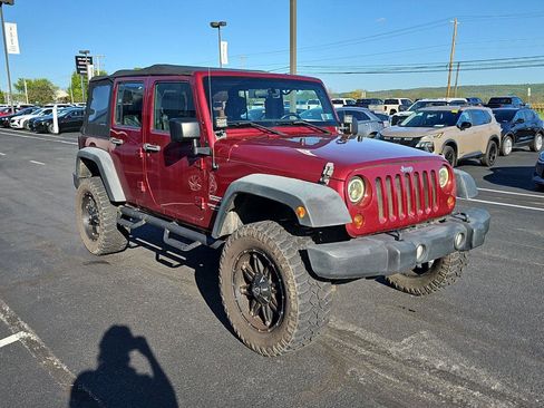 Used 2011 Jeep Wrangler Unlimited Sport w/ Mopar Chrome Edition Group AWD/4WD image 3