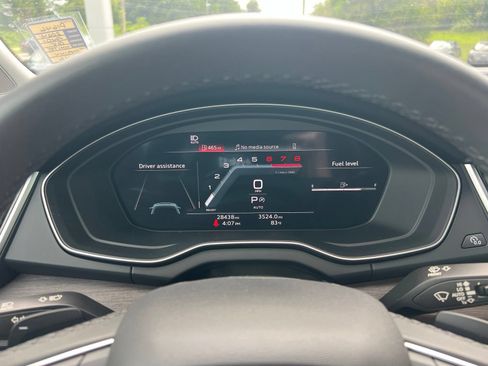 Used 2024 Audi Q5 2.0T Premium Plus AWD/4WD image 12
