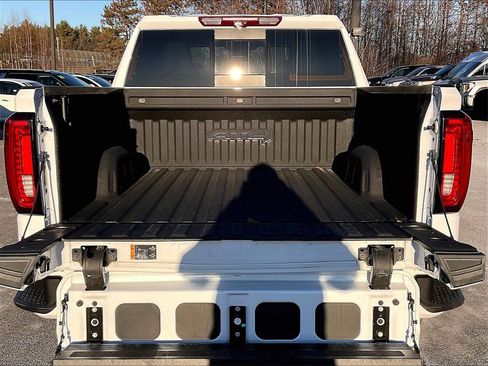 Used 2023 GMC Sierra 1500 AT4 w/ AT4 Premium Package image 36