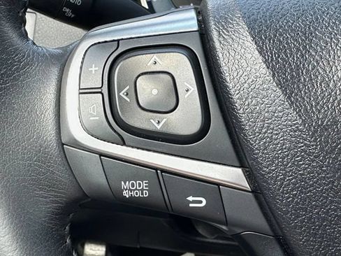 Used 2015 Toyota Camry XLE FWD image 16