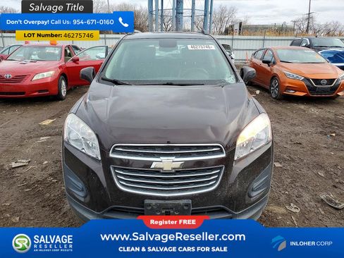 Used 2016 Chevrolet Trax LT w/ LT Convenience Package image 3