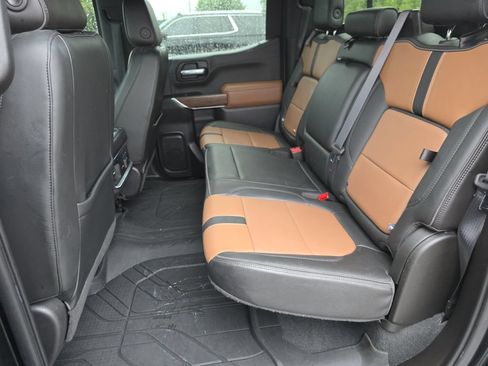 Used 2020 Chevrolet Silverado 1500 High Country w/ Technology Package AWD/4WD image 26