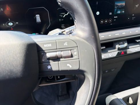 Certified 2024 Kia EV9 Wind AWD/4WD image 17