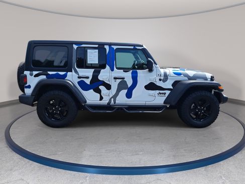 Used 2021 Jeep Wrangler Unlimited Sport AWD/4WD image 4
