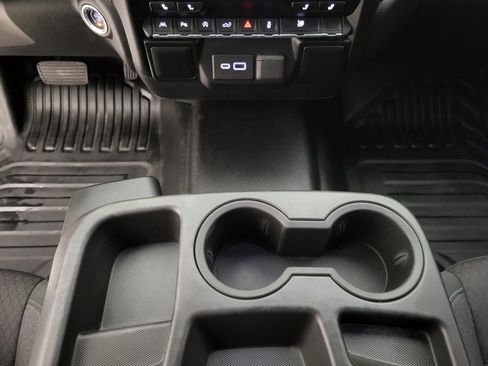 Used 2020 Chevrolet Silverado 1500 LT w/ Convenience Package image 33