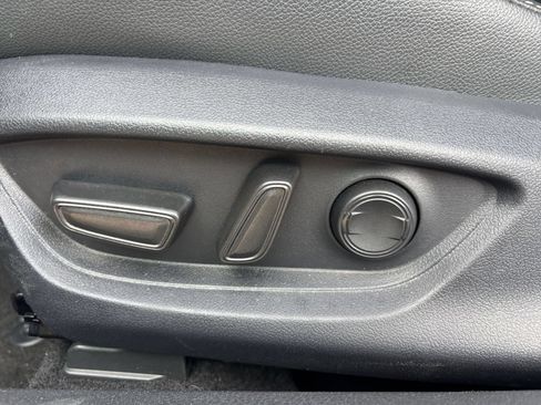 Used 2026 Toyota Camry SE FWD image 21