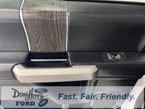 Used 2021 Ford F250 Lariat w/ FX4 Off-Road Package image 28