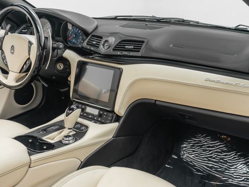 Used 2019 Maserati GranTurismo Sport RWD image 14