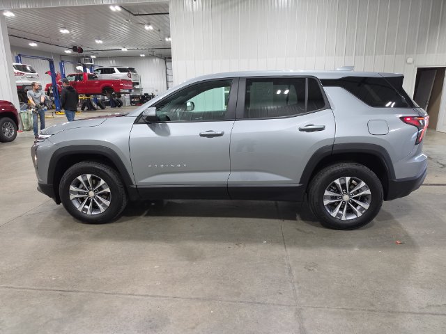 Used 2026 Chevrolet Equinox LT AWD/4WD image 5