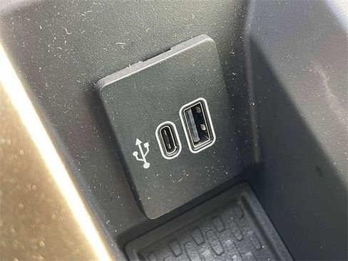 Used 2024 Lincoln Nautilus Black Label image 25