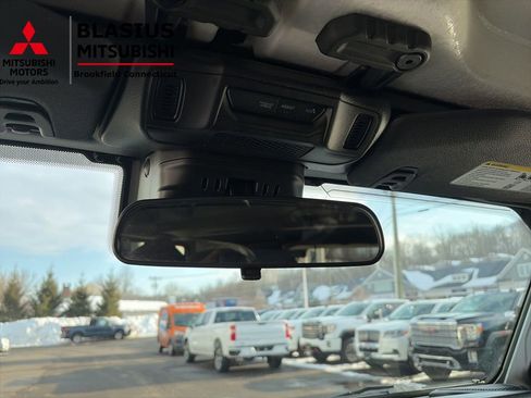 Used 2024 Jeep Wrangler Unlimited w/ Convenience Group image 24