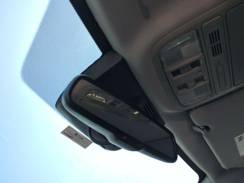 Used 2018 Honda CR-V Touring image 27