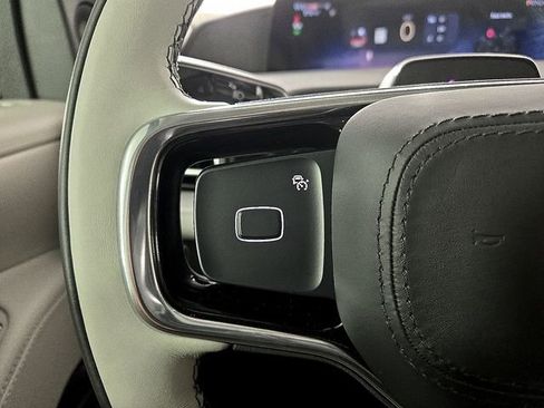 New 2025 Lincoln Navigator L Reserve AWD/4WD image 18
