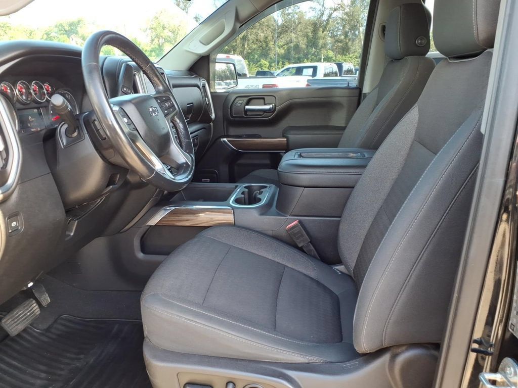 Used 2019 Chevrolet Silverado 1500 RST w/ All-Star Edition AWD/4WD image 24