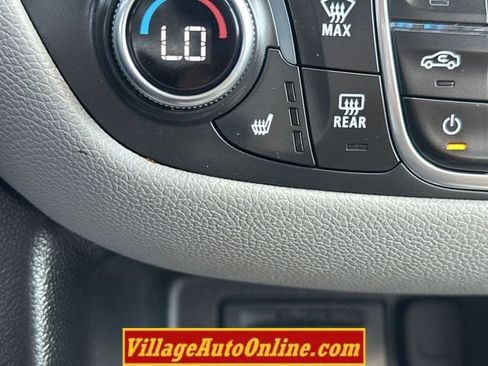 Used 2019 Chevrolet Equinox LT w/ LT True North Edition AWD/4WD image 23