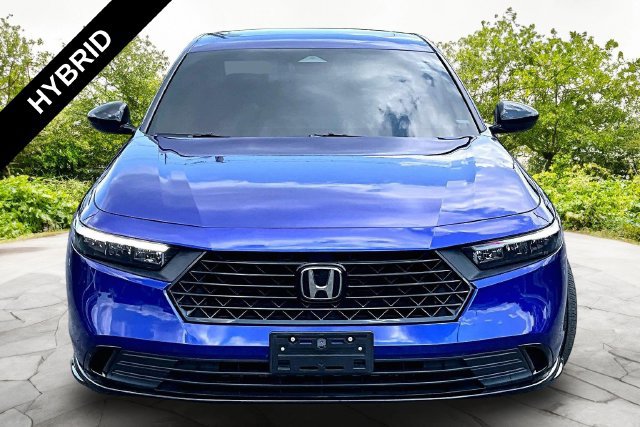Used 2024 Honda Accord Sport image 3