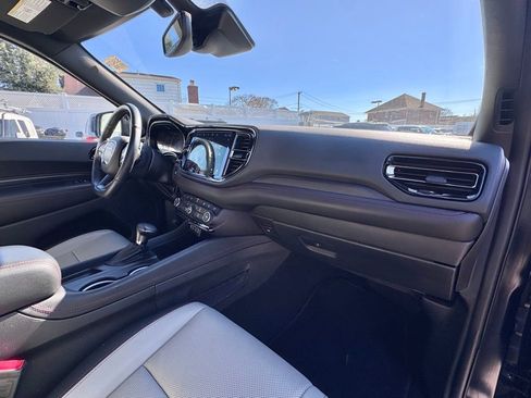 Used 2024 Dodge Durango GT image 19
