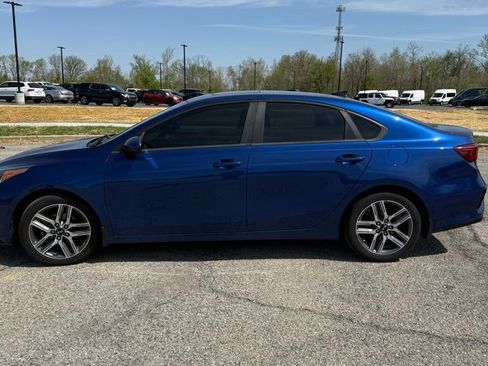 Used 2019 Kia Forte S w/ S Premium Package FWD image 4