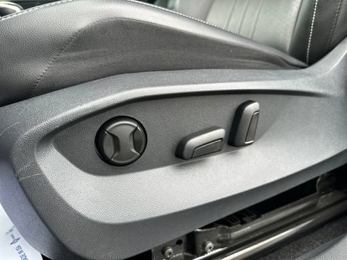 Certified 2024 Volkswagen Tiguan SE AWD/4WD image 9