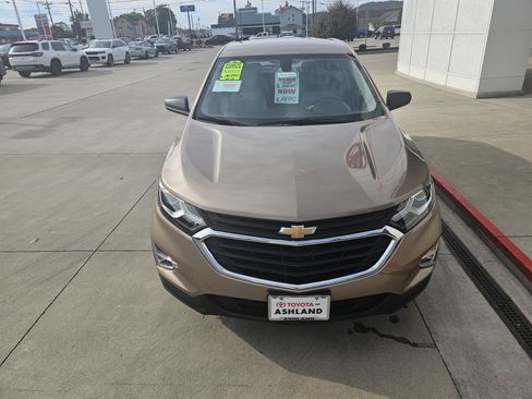 Used 2018 Chevrolet Equinox LS image 12