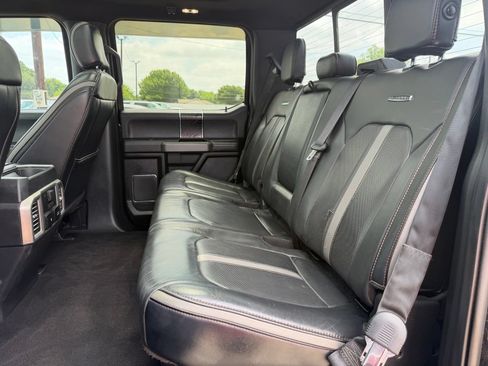Used 2019 Ford F150 Platinum w/ Equipment Group 701A Luxury AWD/4WD image 21
