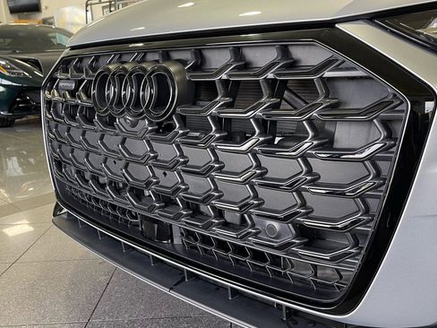 Used 2024 Audi A8 L 3.0T w/ Comfort Plus Package image 21