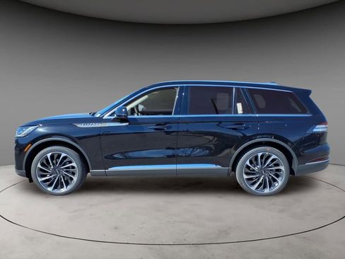 New 2026 Lincoln Aviator Reserve AWD/4WD image 2