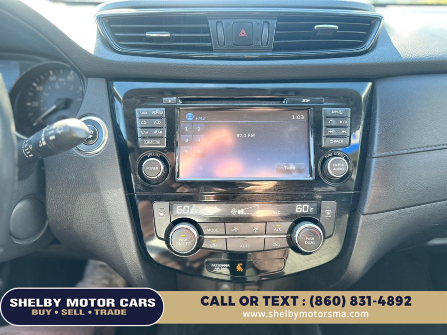 Used 2017 Nissan Rogue SV w/ SV Premium Package AWD/4WD image 13
