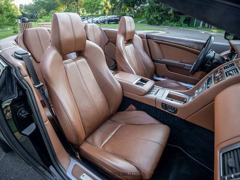Used 2008 Aston Martin DB9 Volante RWD image 51