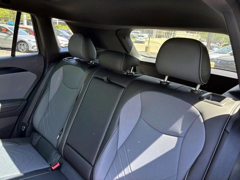 Used 2025 Volkswagen Tiguan SE R-Line image 26