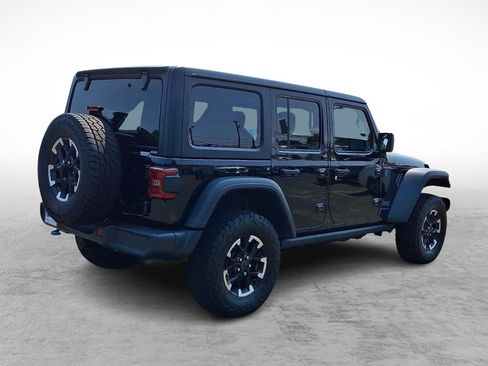Used 2024 Jeep Wrangler Unlimited Rubicon 4xe w/ Convenience Group AWD/4WD image 5