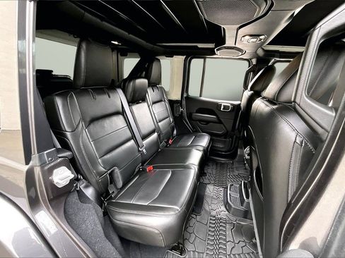 Certified 2022 Jeep Wrangler Unlimited Sahara image 24