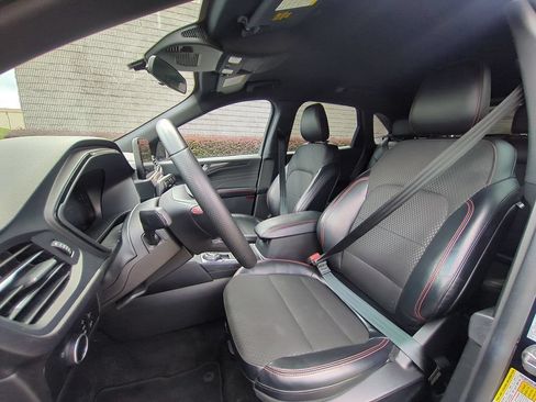 Used 2025 Ford Escape ST-Line FWD image 24
