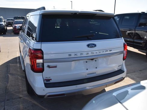 Used 2022 Ford Expedition Max XLT image 8