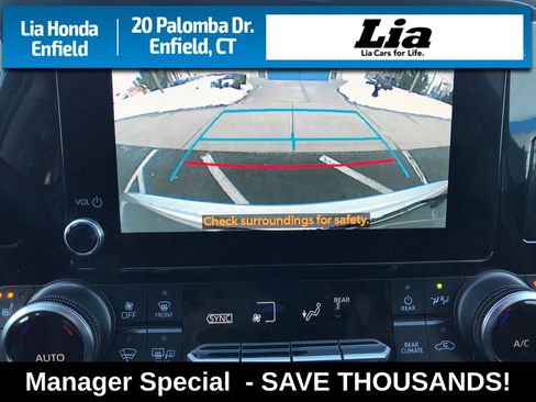 Used 2023 Toyota Highlander XLE image 23