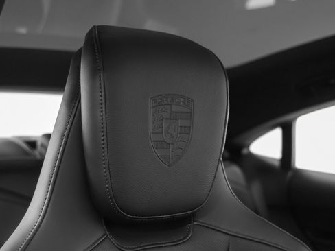 New 2026 Porsche Taycan image 24