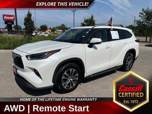Used 2021 Toyota Highlander XLE AWD/4WD image 1