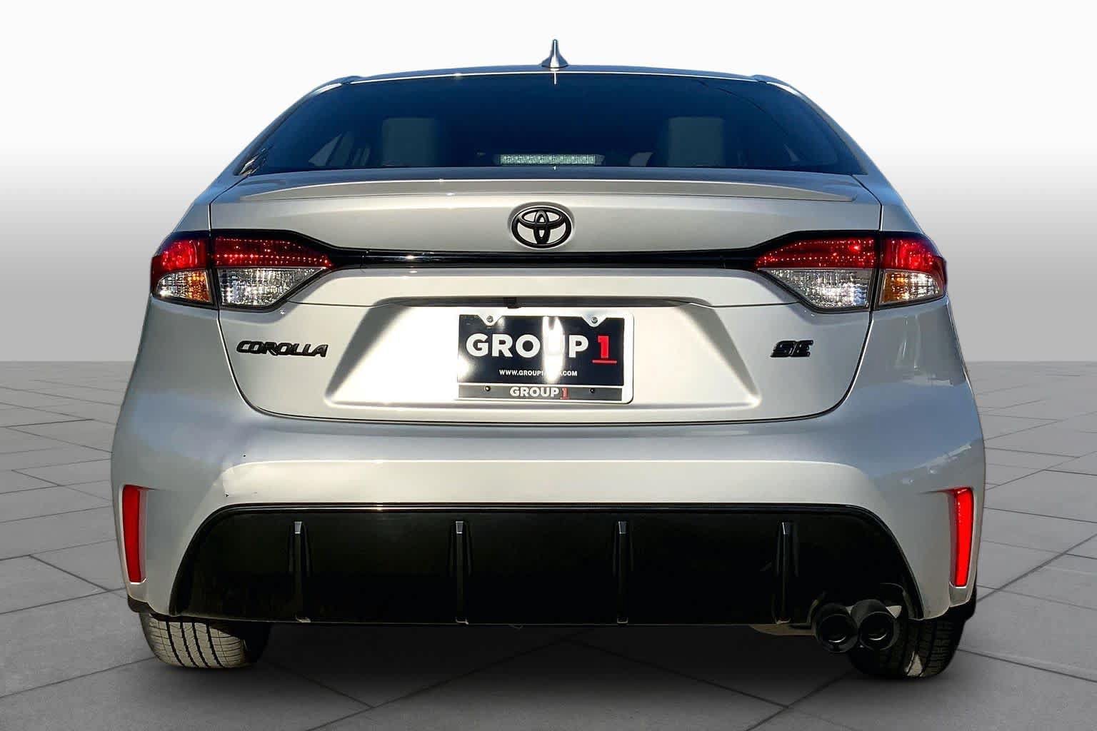 Used 2026 Toyota Corolla SE FWD image 5